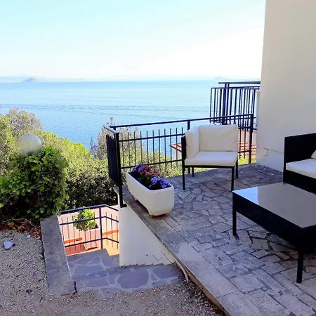 Porticciolo - Argonautivacanze Rio Marina